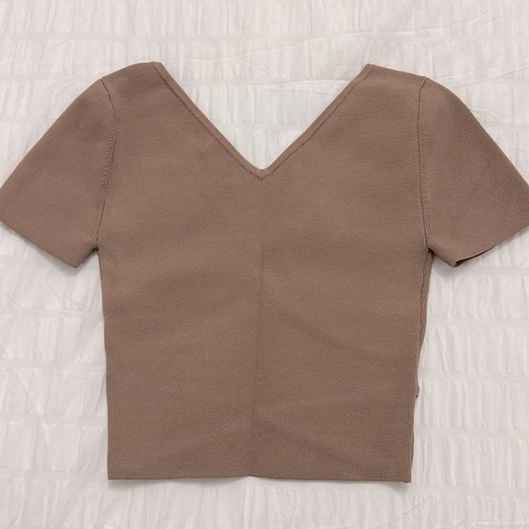 Aritzia Babaton wrap crop top - Picture 2 of 3